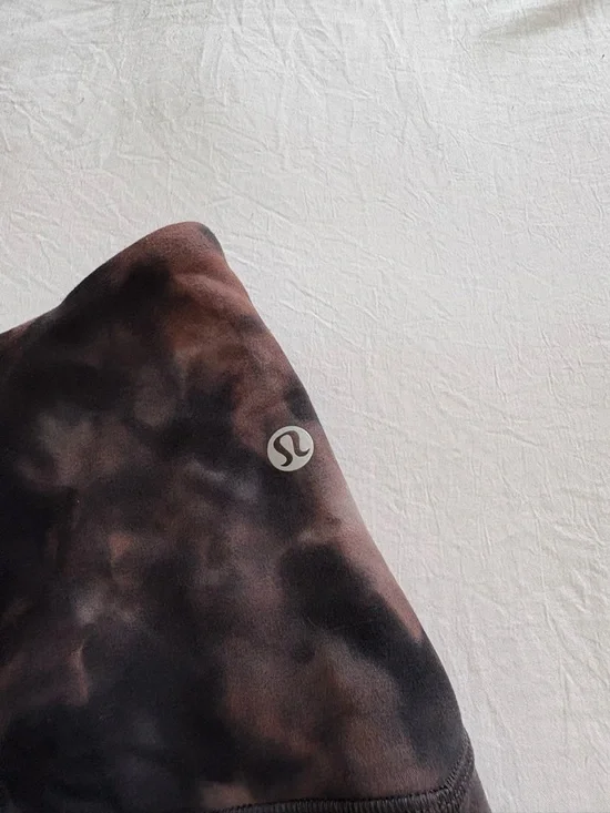 Lululemon Unlimit High Rise Tight 25”*Keyhole - Picture 2 of 10